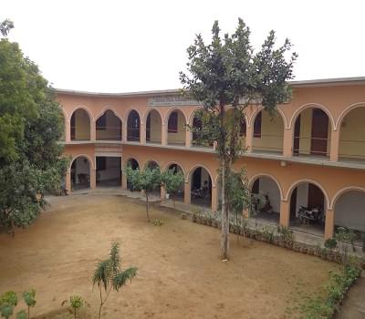 Shree MS Chauhan Mahavidyalaya Mainpuri Academic Building photo 4